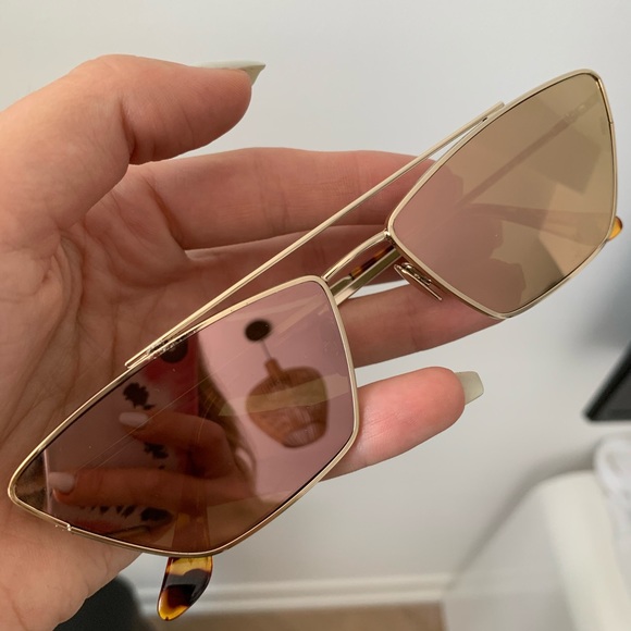 TRENDY ROSE GOLD REFLECTING SUNGLASSES - Picture 1 of 4